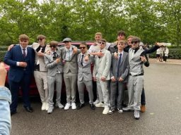 516066222_1294095862718133_8938650232696432249_n_1294095852718134